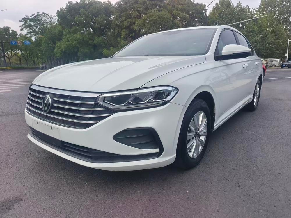 Volkswagen Lavida 2023 — фото автомобиля
