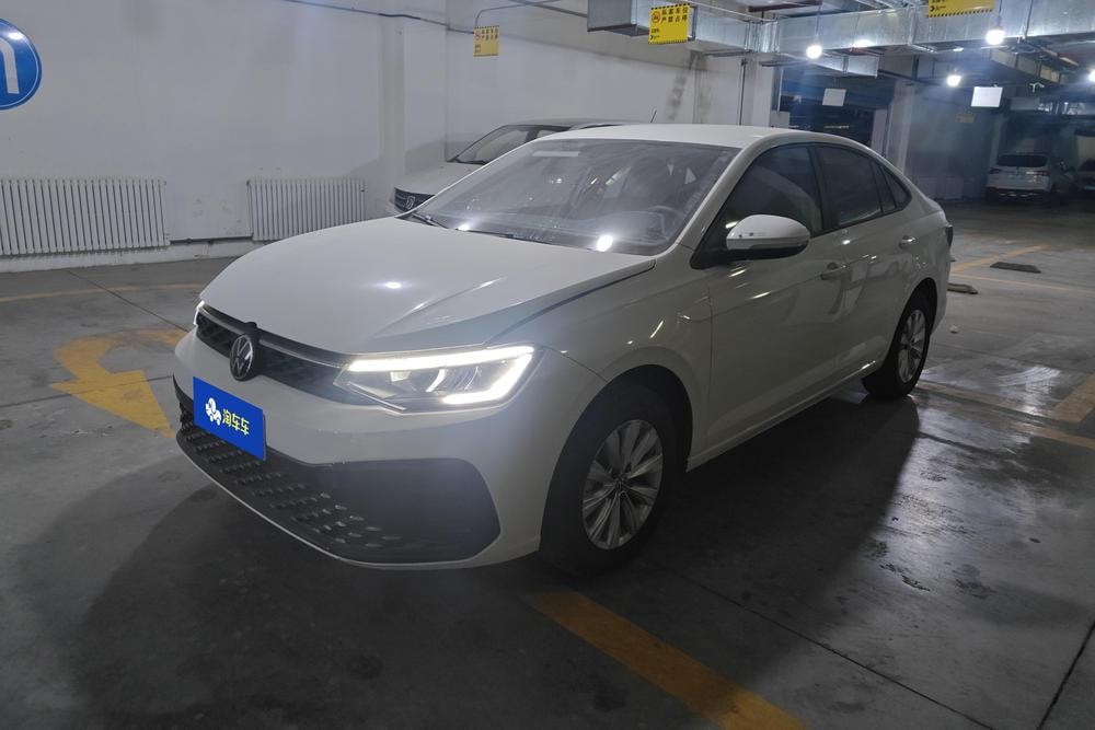 Volkswagen Lavida 2023 — фото автомобиля 1
