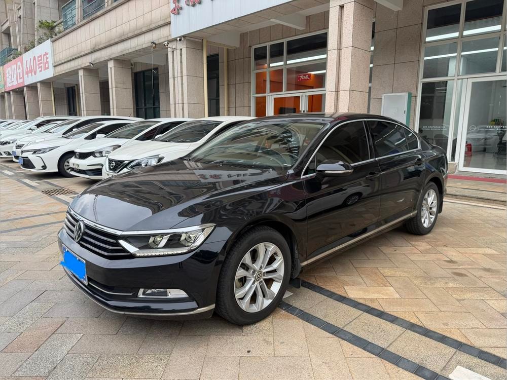 Volkswagen Magotan 2017 — фото автомобиля