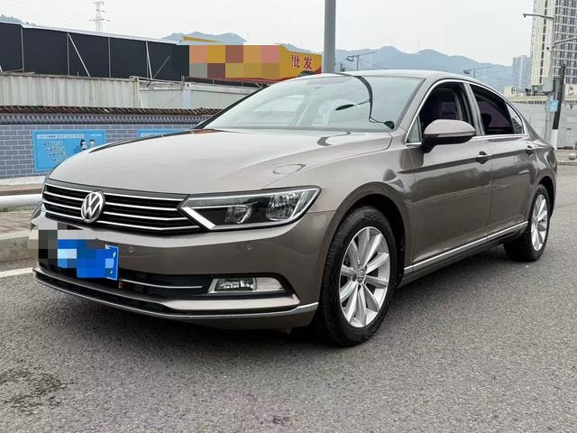 Volkswagen Magotan 2018 — фото автомобиля
