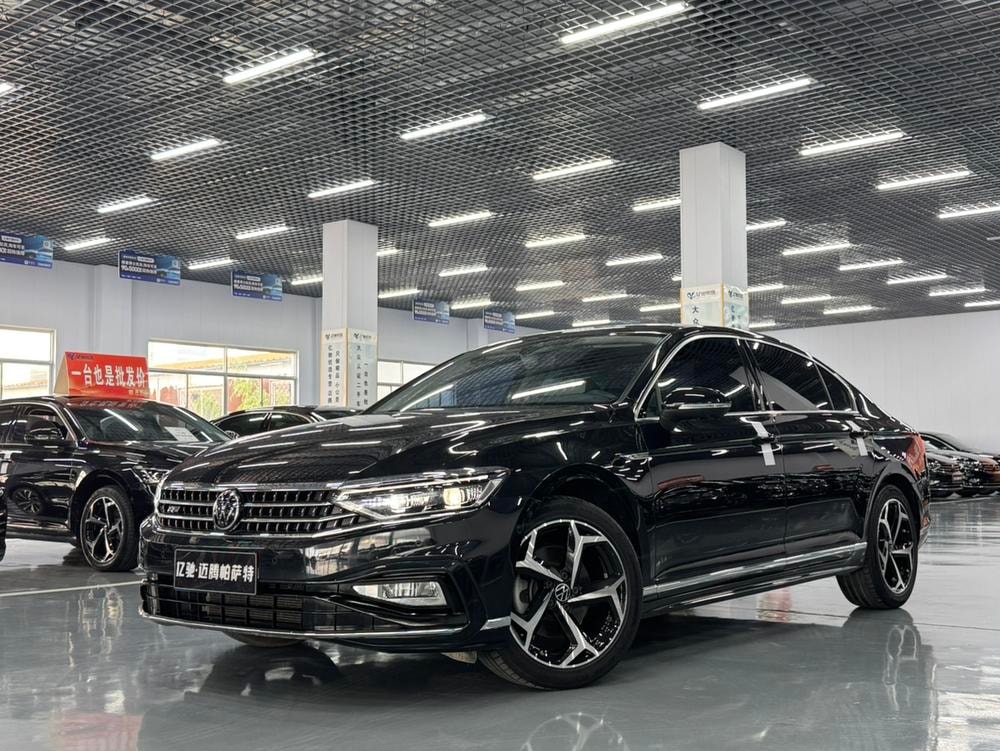 Volkswagen Magotan 2023 — фото автомобиля