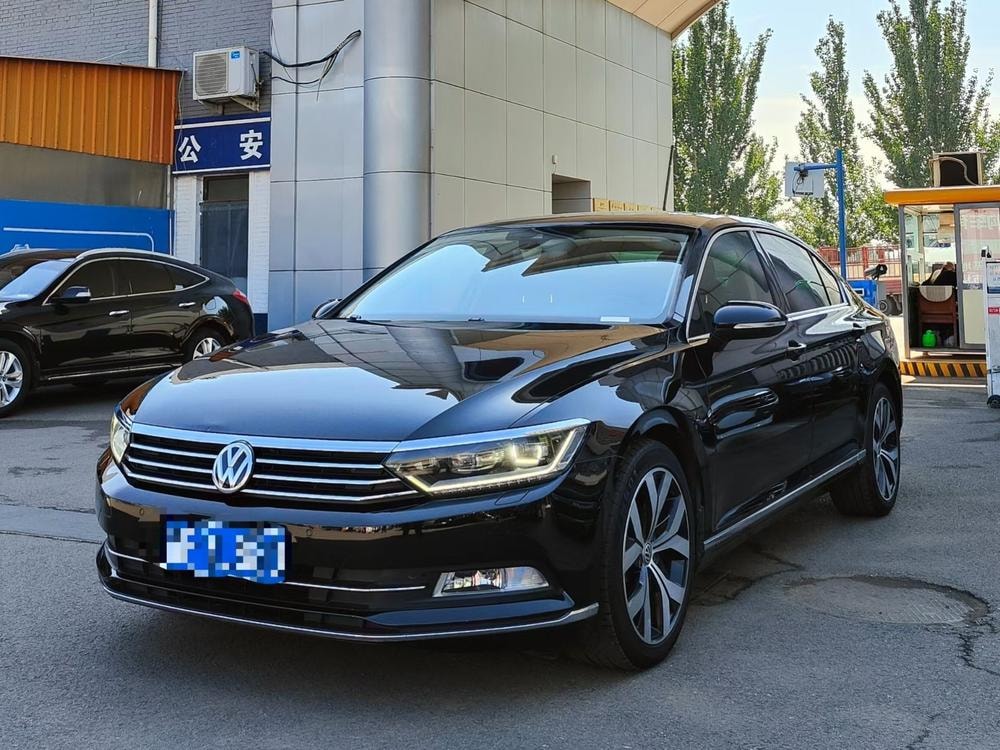 Volkswagen Magotan 2017 — фото автомобиля 1