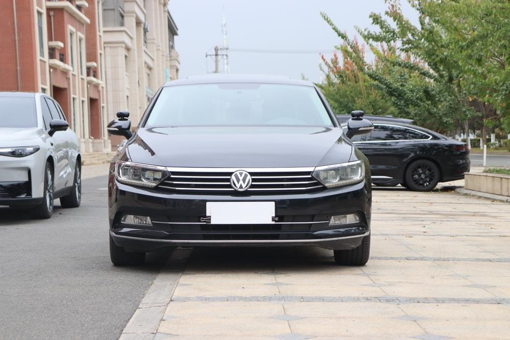 Volkswagen Magotan 2019 — фото автомобиля
