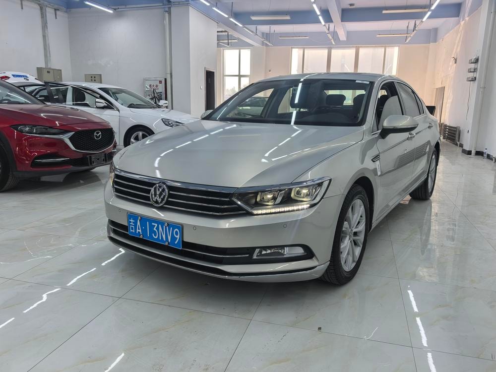 Volkswagen Magotan 2018 — фото автомобиля