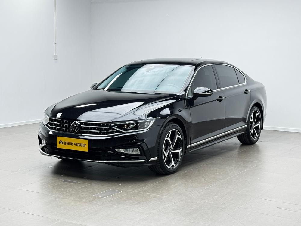 Volkswagen Magotan 2025 — фото автомобиля