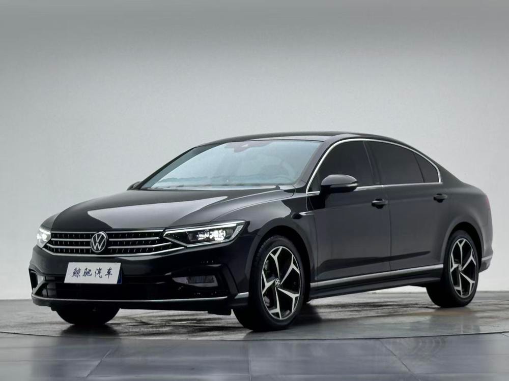 Volkswagen Magotan 2023 — фото автомобиля