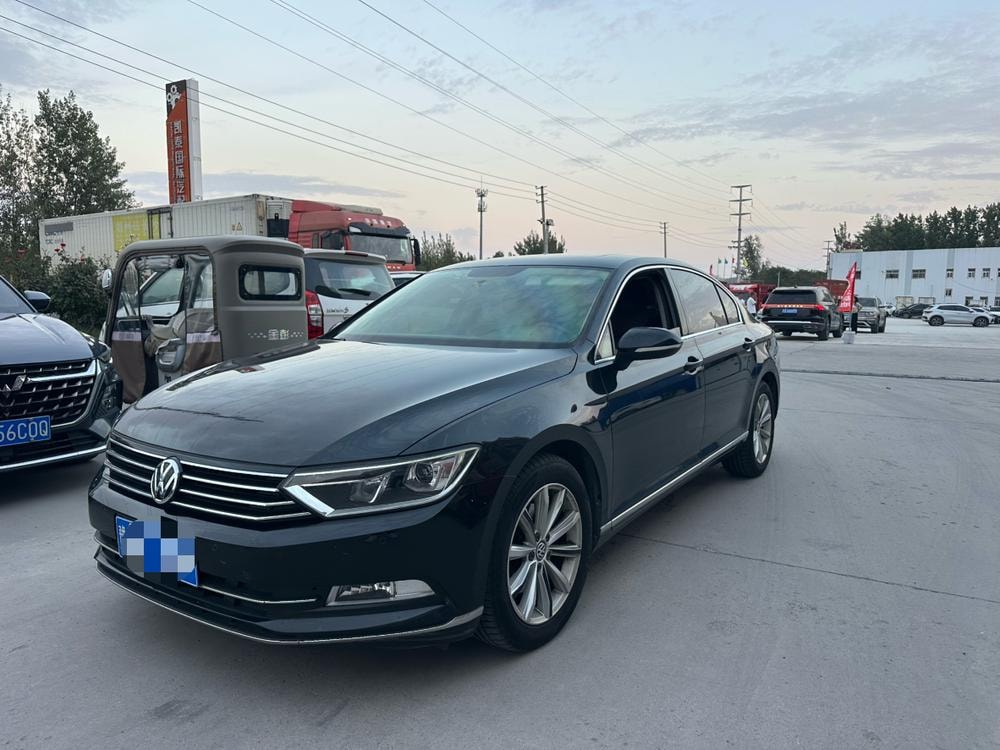 Volkswagen Magotan 2017 — фото автомобиля