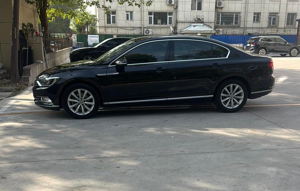 Volkswagen Magotan 2017 — фото автомобиля