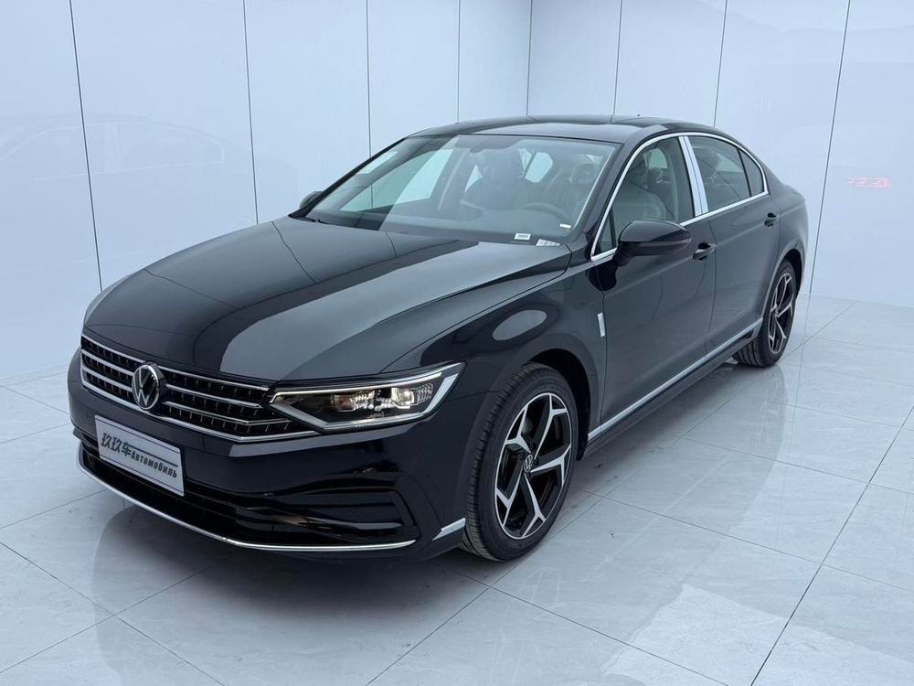 Volkswagen Magotan 2025 — фото автомобиля
