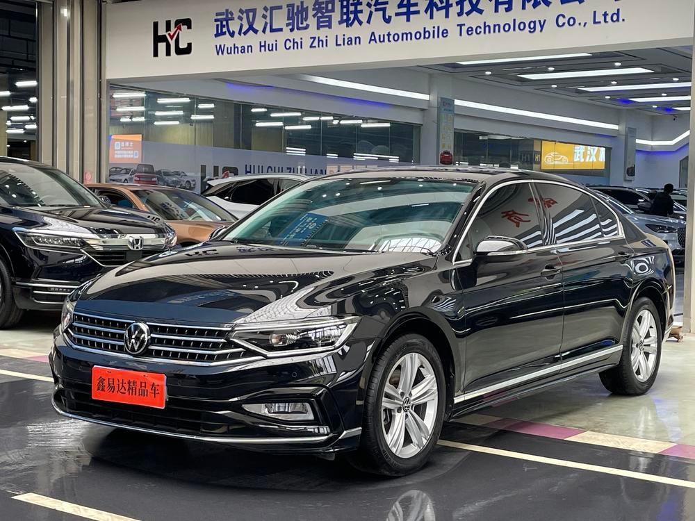 Volkswagen Magotan 2023 — фото автомобиля