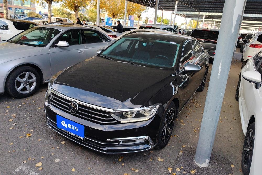 Volkswagen Magotan 2018 — фото автомобиля 1