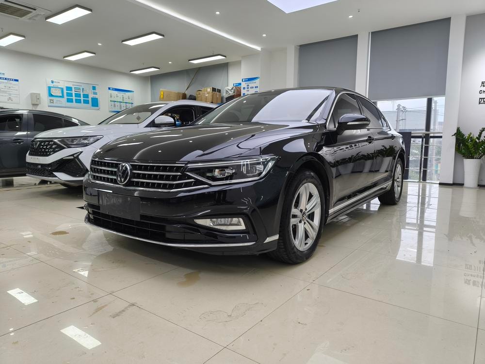 Volkswagen Magotan 2023 — фото автомобиля