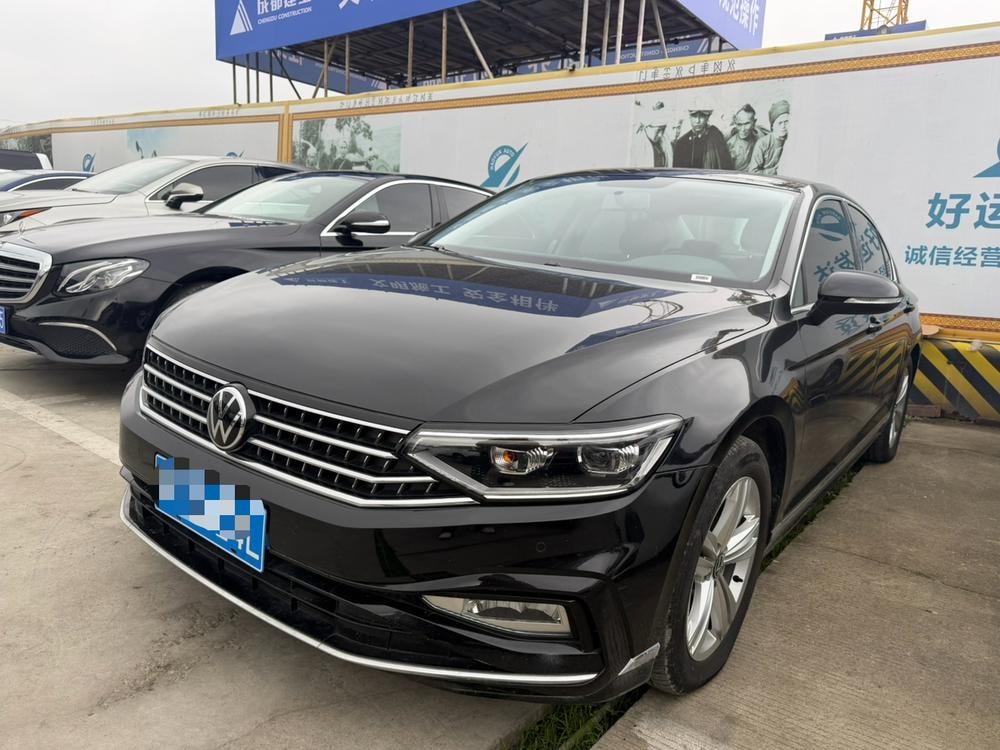 Volkswagen Magotan 2025 — фото автомобиля