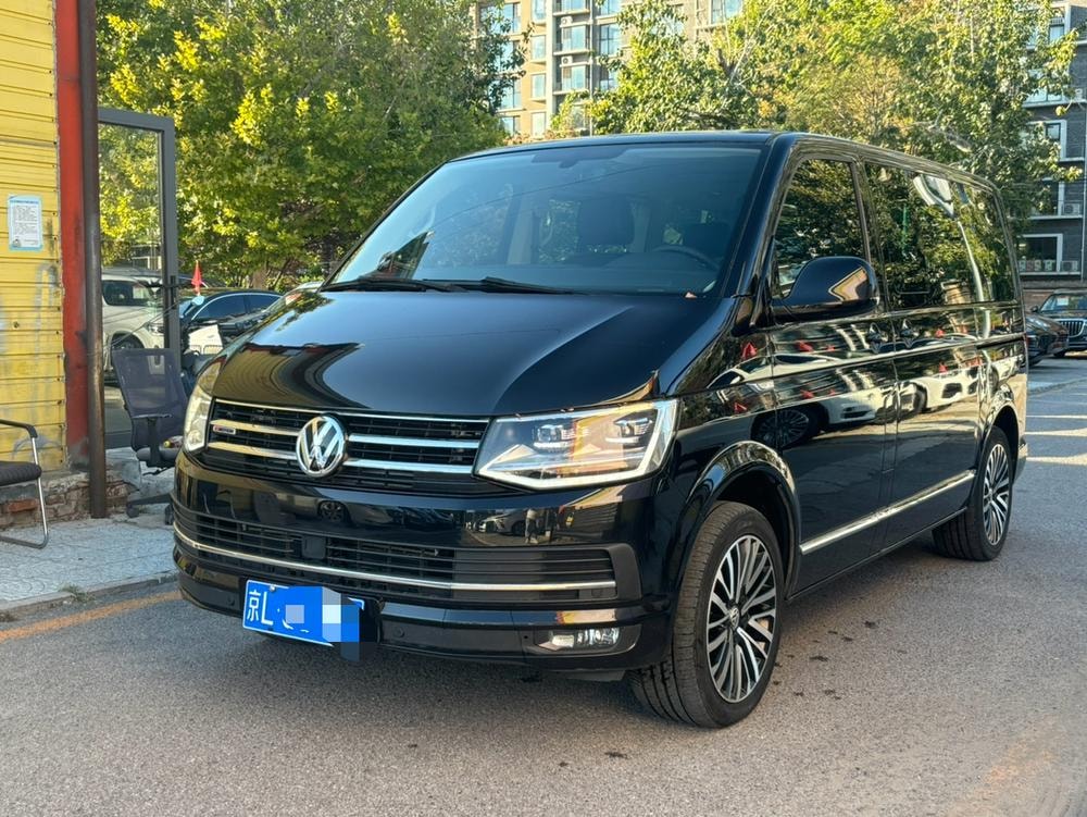 Volkswagen Multivan 2018 — фото автомобиля