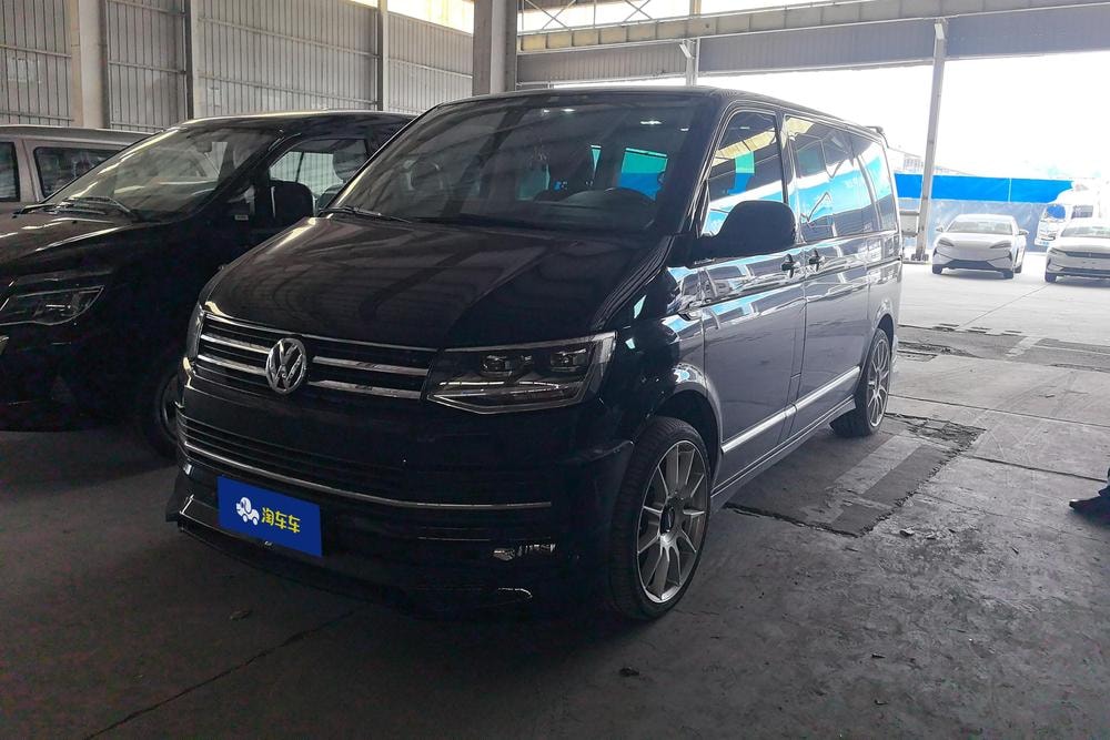 Volkswagen Multivan 2016 — фото автомобиля