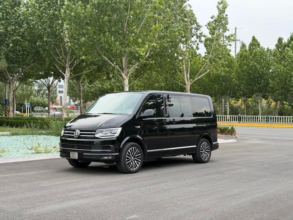 Volkswagen Multivan 2019 — фото автомобиля 1