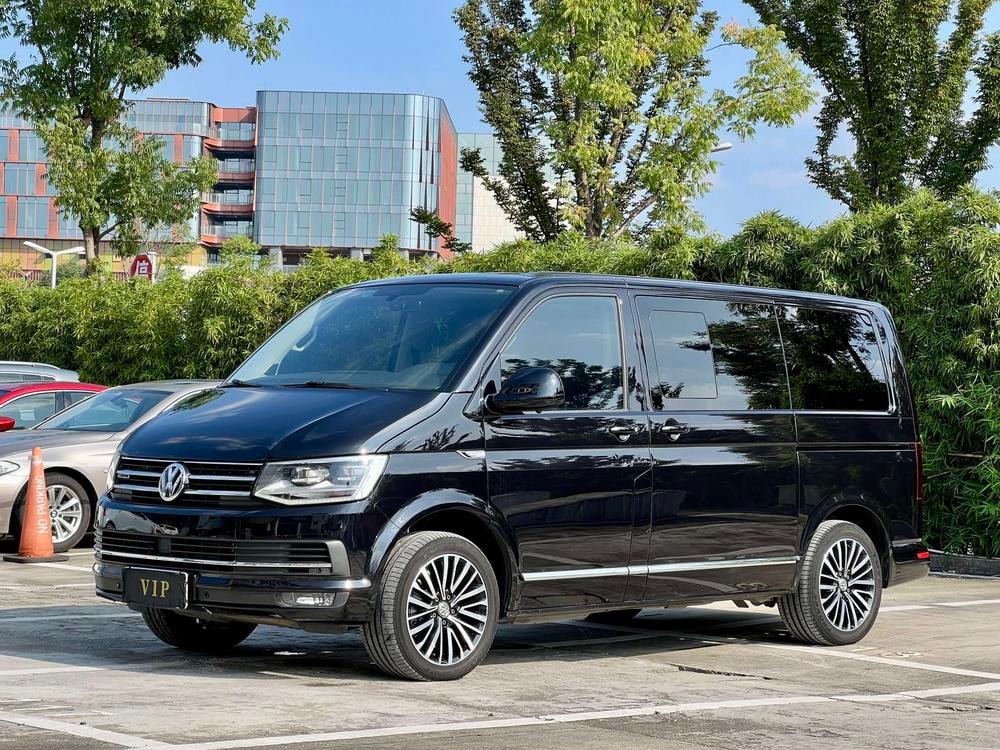Volkswagen Multivan 2018 — фото автомобиля