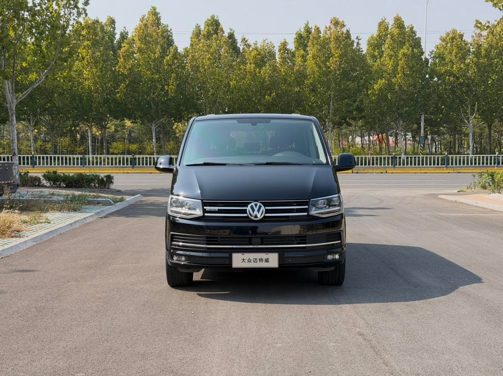 Volkswagen Multivan 2018 — фото автомобиля