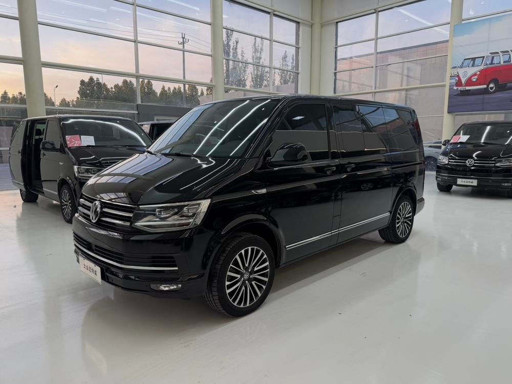 Volkswagen Multivan 2019 — фото автомобиля 1
