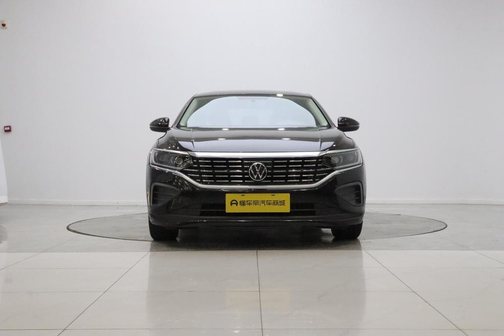 Volkswagen Passat 2021 — фото автомобиля