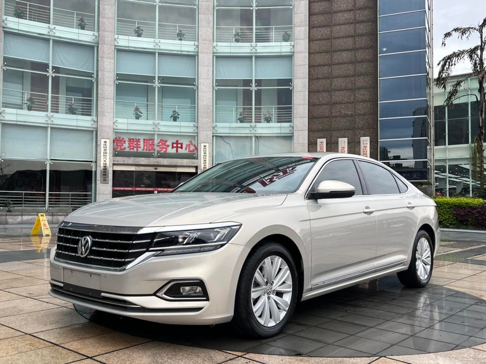 Volkswagen Passat 2019 — фото автомобиля