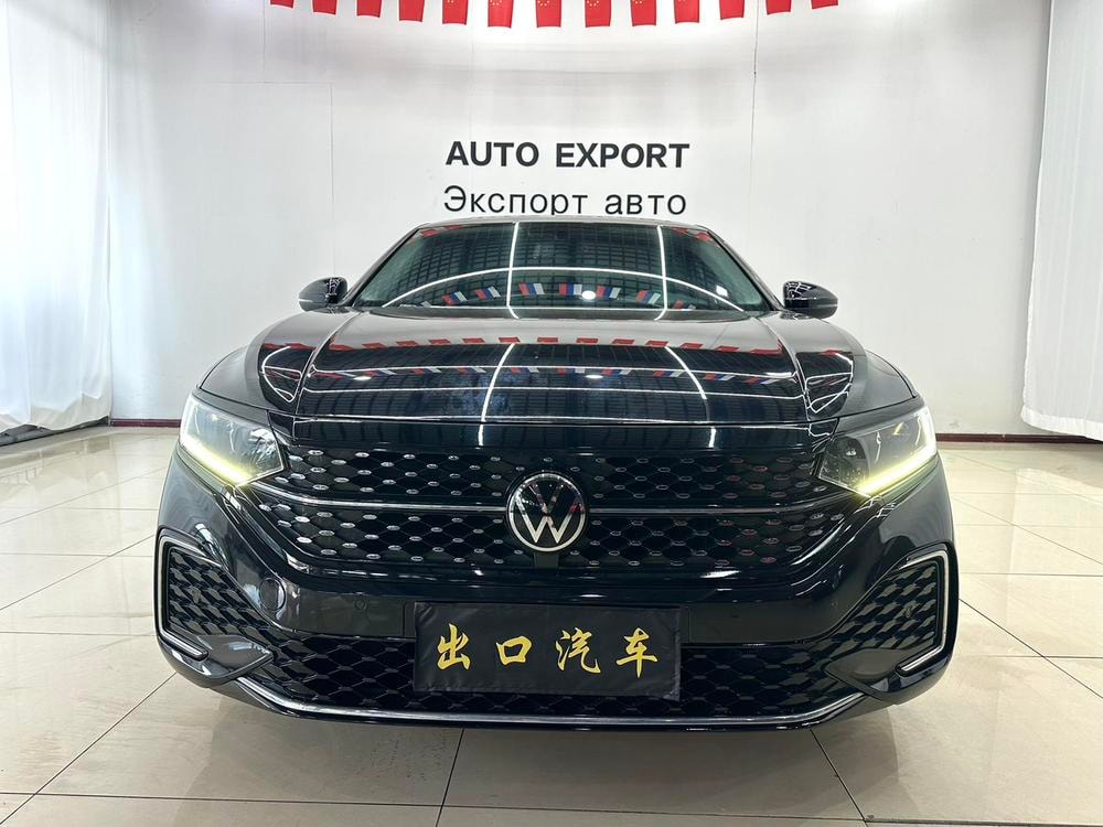 Volkswagen Passat 2023 — фото автомобиля