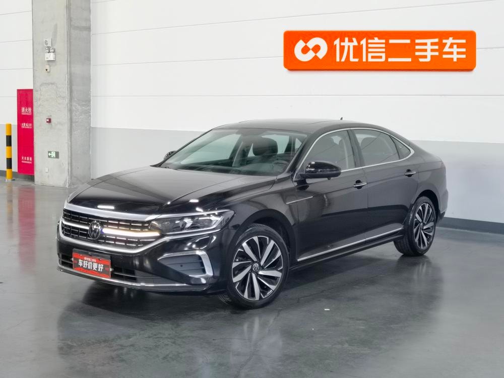 Volkswagen Passat 2024 — фото автомобиля