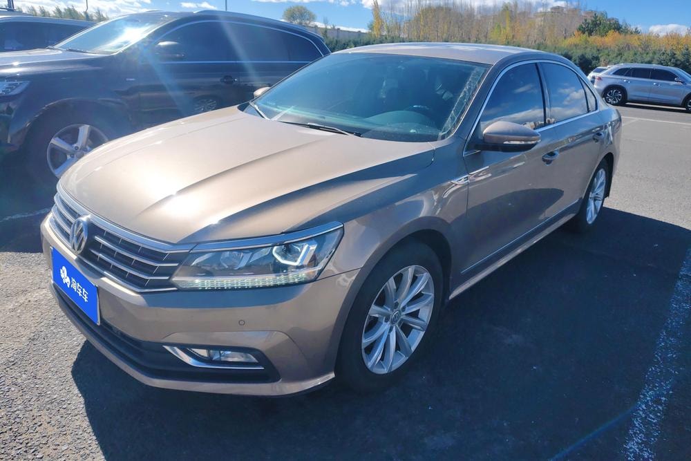 Volkswagen Passat 2017 — фото автомобиля