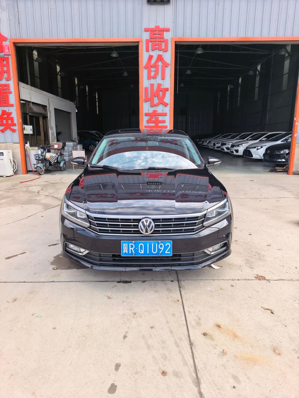 Volkswagen Passat 2015 — фото автомобиля