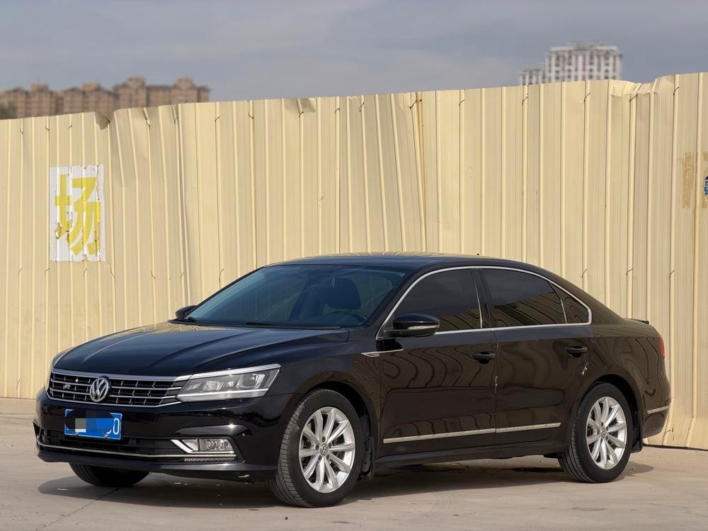 Volkswagen Passat 2017 — фото автомобиля 1