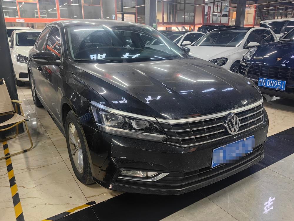 Volkswagen Passat 2017 — фото автомобиля