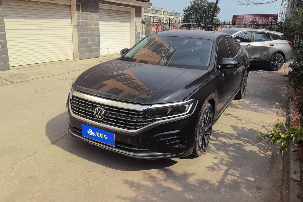 Volkswagen Passat 2022 — фото автомобиля