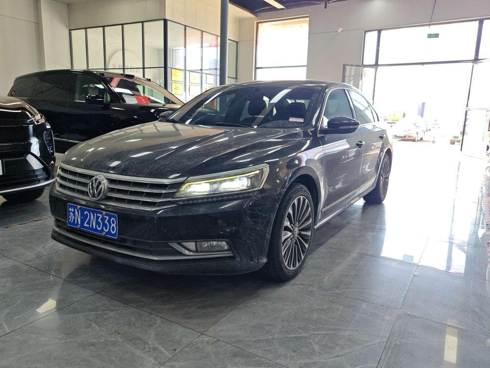 Volkswagen Passat 2017 — фото автомобиля
