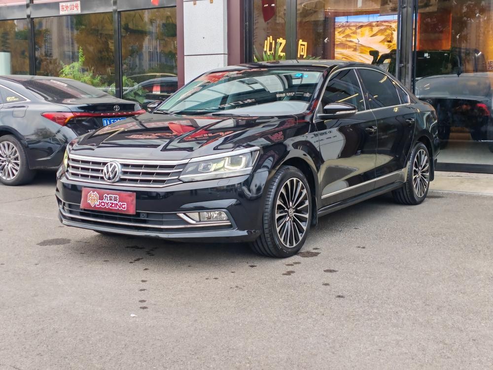 Volkswagen Passat 2016 — фото автомобиля 1