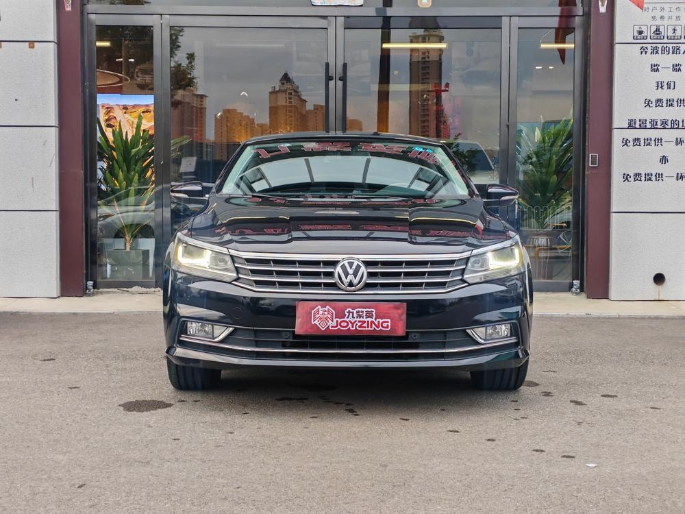 Volkswagen Passat 2016 — фото автомобиля