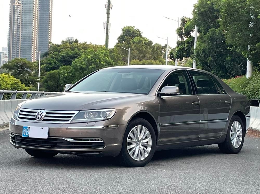 Volkswagen Phaeton 2012 — фото автомобиля