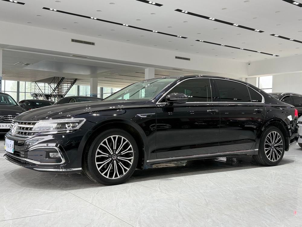 Volkswagen Phideon 2021 — фото автомобиля