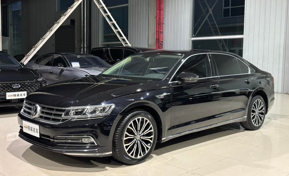 Volkswagen Phideon 2018 — фото автомобиля