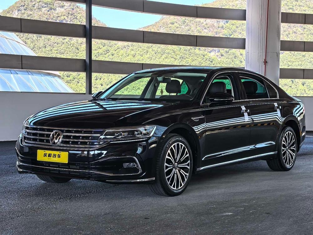Volkswagen Phideon 2021 — фото автомобиля 1