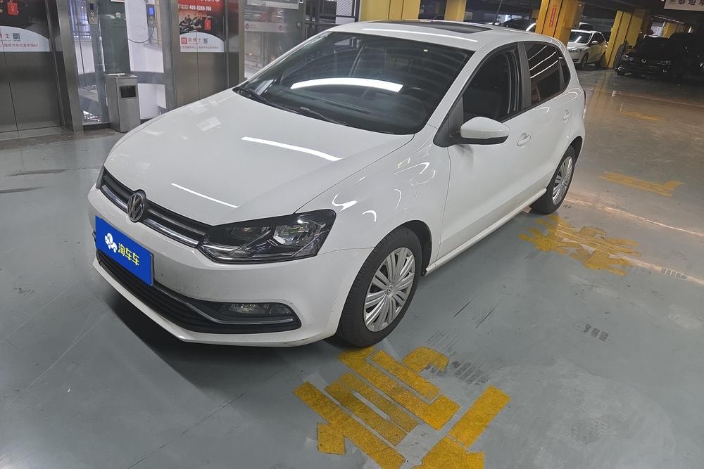 Volkswagen Polo 2018 — фото автомобиля 1