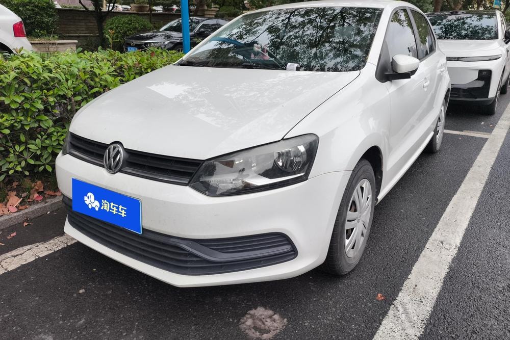 Volkswagen Polo 2016 — фото автомобиля