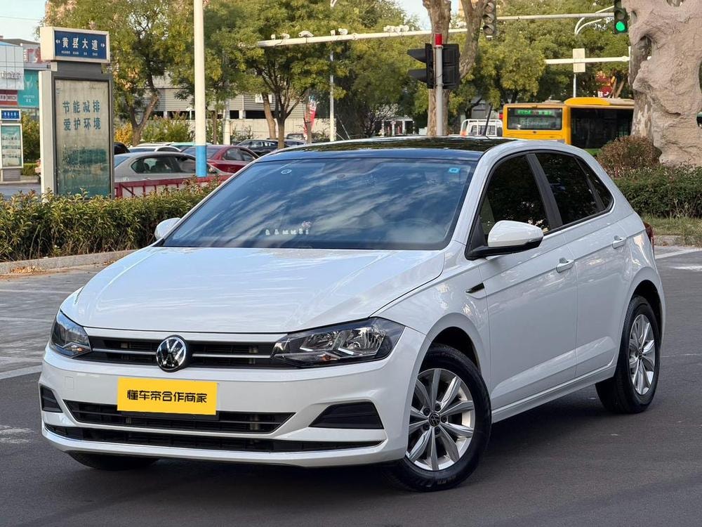 Volkswagen Polo 2023 — фото автомобиля