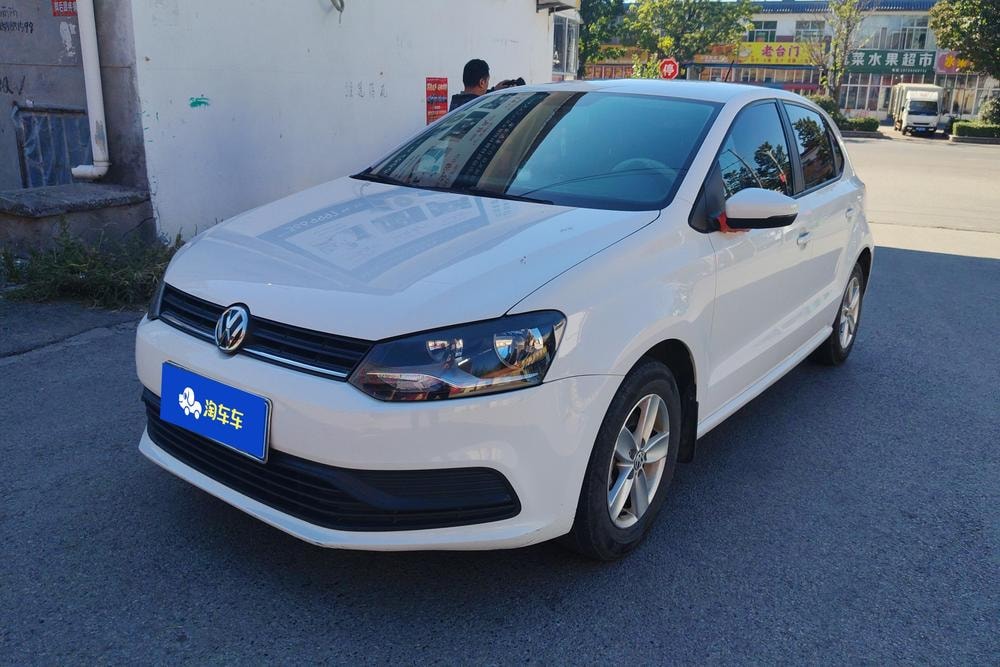 Volkswagen Polo 2016 — фото автомобиля
