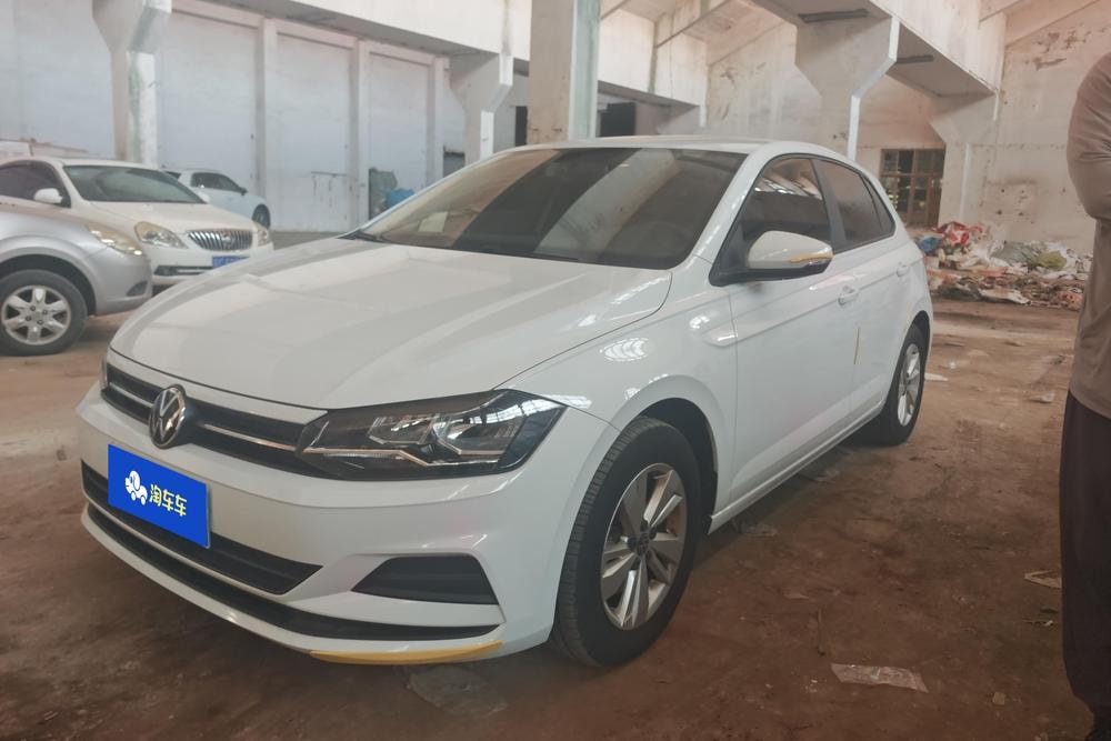 Volkswagen Polo 2023 — фото автомобиля 1