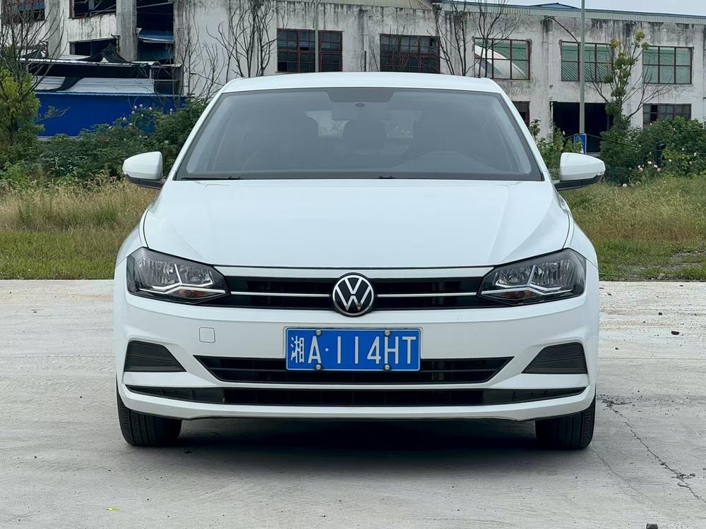 Volkswagen Polo 2023 — фото автомобиля