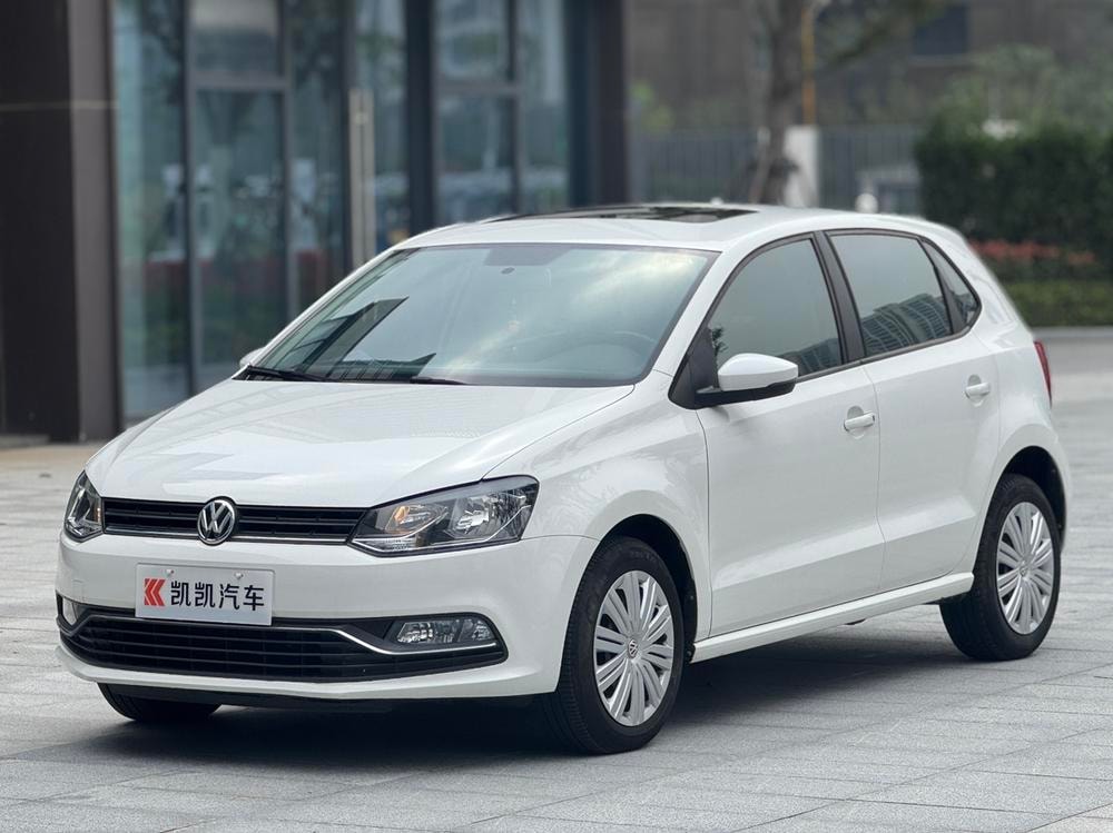 Volkswagen Polo 2016 — фото автомобиля