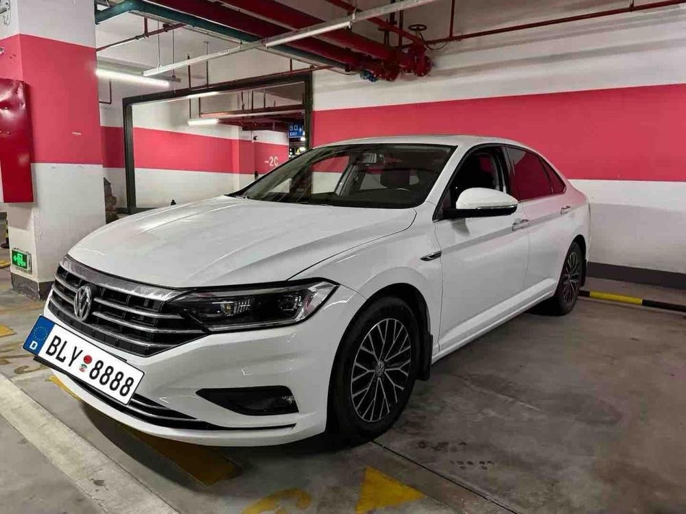 Volkswagen Sagitar 2021 — фото автомобиля