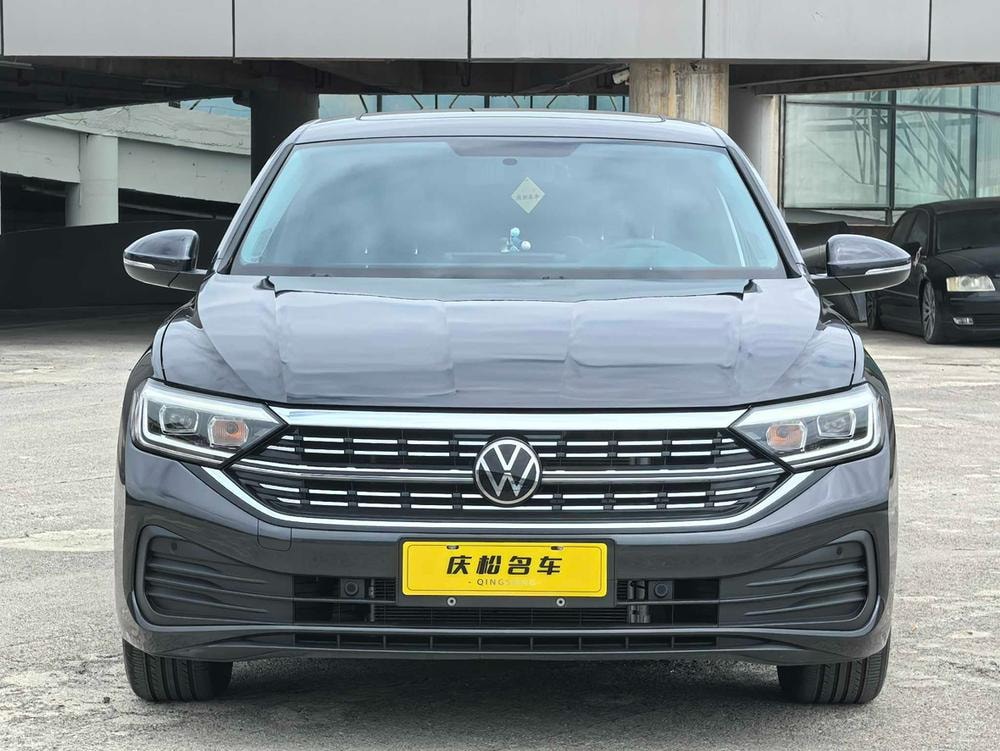 Volkswagen Sagitar 2025 — фото автомобиля
