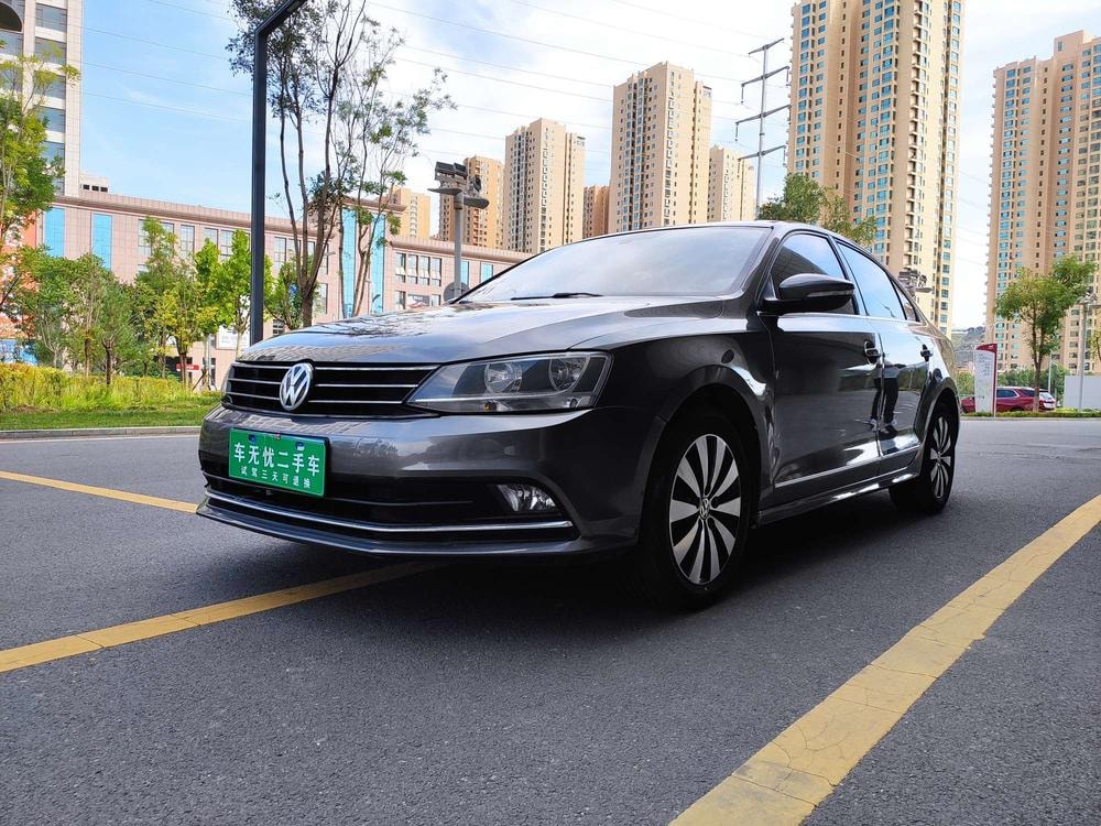 Volkswagen Sagitar 2018 — фото автомобиля 1