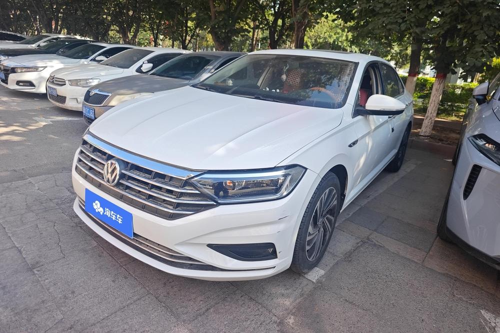 Volkswagen Sagitar 2021 — фото автомобиля